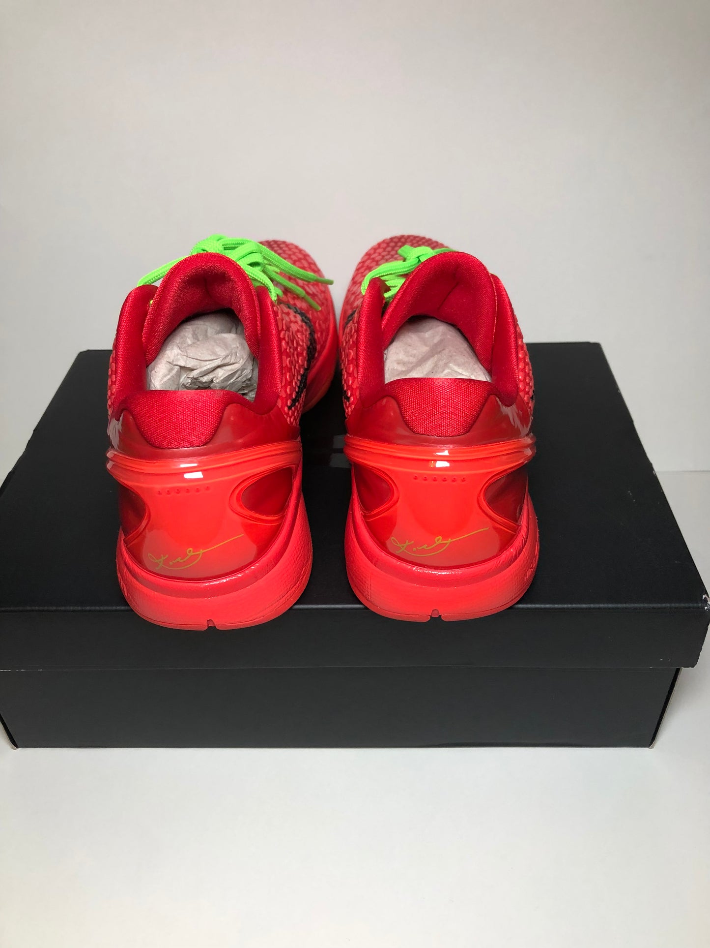 Kobe reverse grinch size 11 men’s worn once